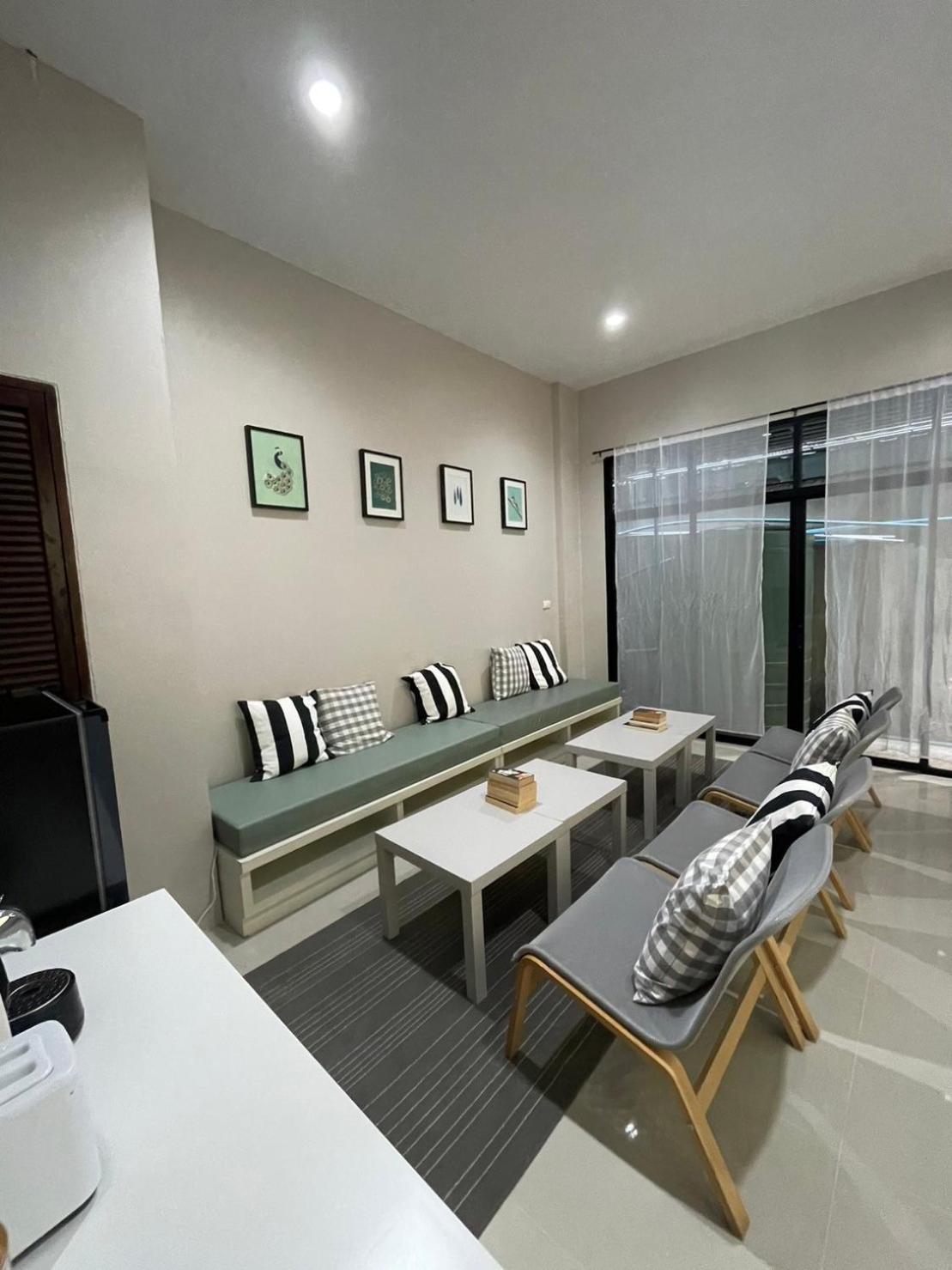 The Room Sansabai Patong Εξωτερικό φωτογραφία